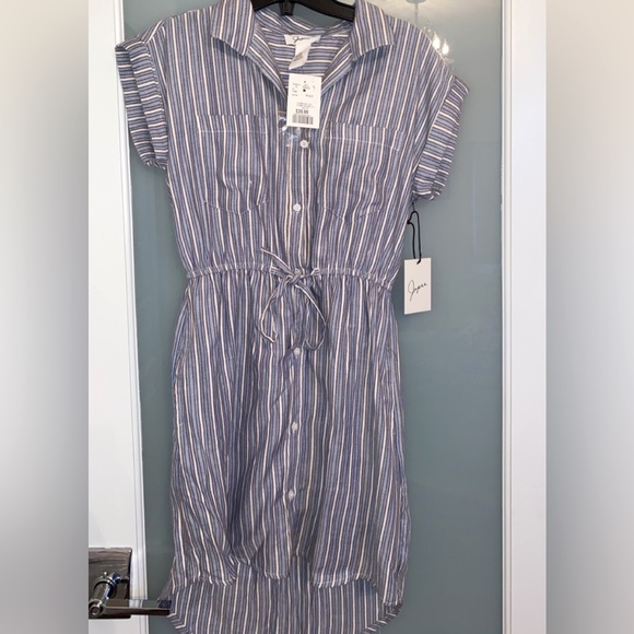 This is a dress from Winners it’s a Women’s small and had never been worn yet. - Picture 1 of 4